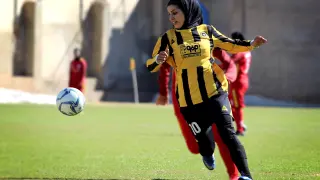Forugh Murí, jugadora de la selección iraní.