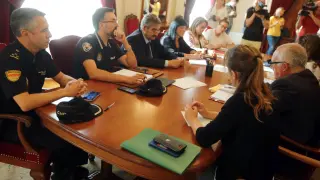Reunión de la junta de seguridad de Huesca este miércoles en la subdelegación.