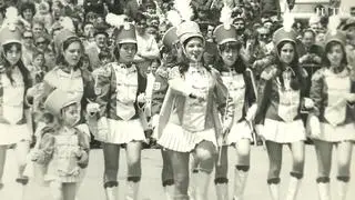 El pregón de las Fiestas del Pilar de 1969 fue su primera actuación, rodeadas de la expectación del público zaragozano. Corita Viamonte participó en aquel desfile.