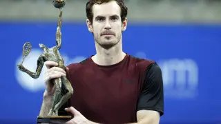 Andy Murray tras ganar el título en Amberes.