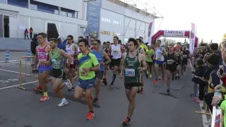 Salida de la edición del Medio Maratón de 2017 desde El Alcoraz.