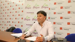 El concejal Óscar Sipán durante la rueda de prensa de este martes.