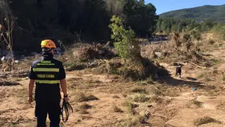 Bomberos de Zaragoza ayudan a buscar a los 3 desaparecidos en el río Francolí