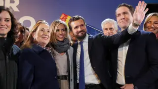 Pablo Casado celebra la remontada del PP en la sede del partido en Madrid.