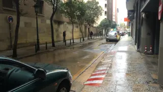 Reventón en la calle Albareda de Zaragoza