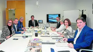 Miembros del Consejo Rector del Aeropuerto de Teruel, en la reunión celebrada este lunes, 25 de noviembre