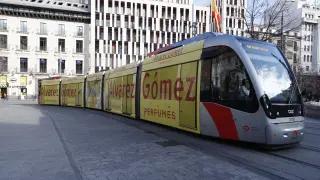 El tranvía de Zaragoza se viste de publicidad