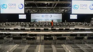 Salón de plenos recién instalado en el recinto ferial Ifema, en Madrid, para la COP25