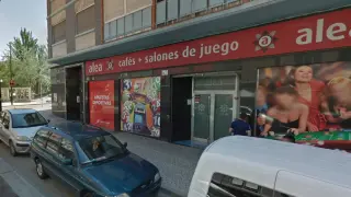 La víctima ganó el premio jugando en un salón de apuestas de la calle de Royo Villanova, en el barrio de San José de Zaragoza.
