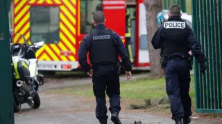 El agresor acuchilló a varias personas en el parque de Altos de Bruyeres, al sur de París.