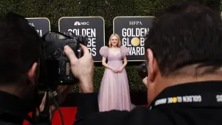 Beverly Hills (United States), 05/01/2020.- Kirsten Dunst arrives for the 77th annual Golden Globe Awards ceremony at the Beverly Hilton Hotel, in Beverly Hills, California, USA, 05 January 2020. *** Local Caption *** 52514391 (Estados Unidos) EFE/EPA/NINA PROMMER *** Local Caption *** 52514391 Arrivals - 77th Golden Globe Awards