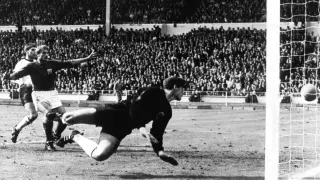 Hans Tikowski, durante la final del Mundial de 1966 en Londres.