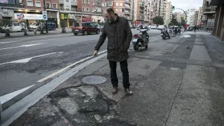 Deterioro de la avenida de Navarra.