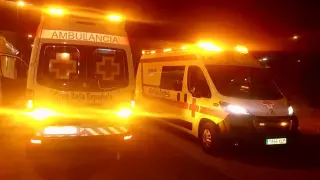 Ambulancias de Cruz Roja trasladaron a los ancianos