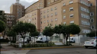 Hospital Virgen del Rocío de Sevilla, en el que ha sido atendida la víctima