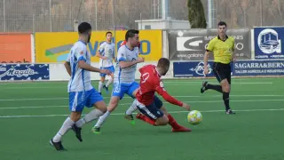 Fútbol Tercera División: Fraga-Sariñena.