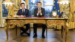 El candidato francés junto a Macron