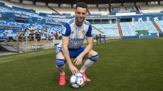 Presentación de Burgui como nuevo jugador del Real Zaragoza.