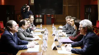 Empresarios, DGA y Renfe se han reunido este miércoles en la Cámara de Zaragoza para tratar las reivindicaciones de Aragón sobre el AVE.