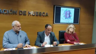 De izquierda a derecha, Sanjuan, Monesma y Salazar durante la presentación de este viernes en la DPH.