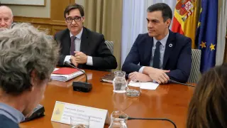 Sánchez presiden la reunión de seguimiento del coronavirus
