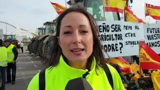Este martes unos 2.000 tractores se manifiestan en Zaragoza para exigir medidas que solucionen la crisis de rentabilidad que sufren los agricultores y ganaderos.