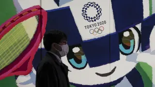 Un trabajador de la organización de Tokyo 2020