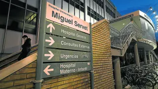 Fachada del hospital Miguel Servet de Zaragoza.