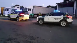 La Guardia Civil auxilia a un camionero con síntomas del coronavirus