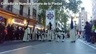 Heraldo TV recupera las mejores imágenes de las procesiones de Martes Santo del año pasado en Zaragoza.