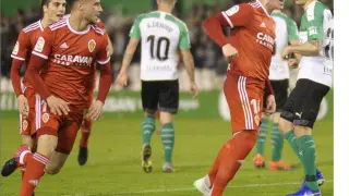 Guti acaba de marcar el primer gol del Real Zaragoza en el 2-2 de Santander, partido jugado ante el Racing en El Sardinero el 29 de febrero.