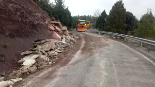Reparación de un desprendimiento sobre carreteras de la Diputación Provincial de Teruel.