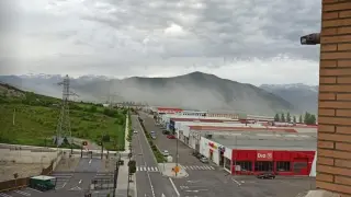 Imagen de la nube tóxica que ha generado el incendio.