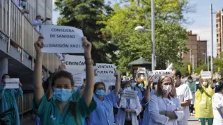 Protesta de sanitarios ante el Servet