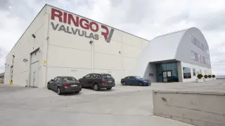 Imagen del exterior de las instalaciones de Ringo Valvulas en el polígono Empresarium de Zaragoza.