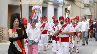 Danzantes de Almudévar en las fiestas del año pasado.