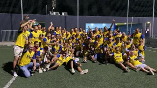 Los jugadores del Cádiz celebran el ascenso a Primera División.