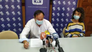 El alcalde de Tarazona, Luis José Arrechea, durante la rueda de prensa en la que ha anunciado el cierre de los cuartos de la ciudad.