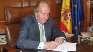 Juan Carlos I decide abandonar España