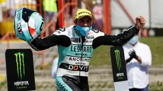 Dennis Foggia celebra su victoria en Brno.