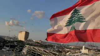 Zona afectada por la explosión en el puerto de Beirut