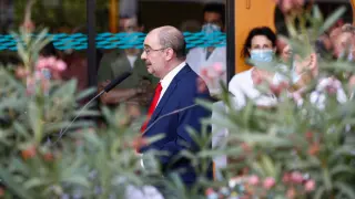 Visita de Javier Lambán y Sira Repollés al Hospital Clínico de Zaragoza