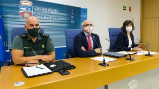 Rueda de prensa del consejero de Sanidad de Cantabria, Miguel Rodríguez