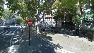 Confluencia de la plaza de Tenerías y de la calle de Alonso V, en Zaragoza.