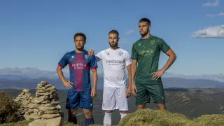 Las equipaciones de la SD Huesca para la temporada 2020-21.