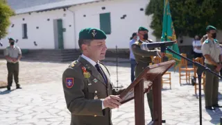 El Acuartelamiento San Bernardo de Jaca ha acogido este viernes la toma de mando del teniente coronel Miguel Ángel Soto Godía