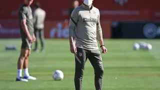 Diego Simeone, durante un entrenamiento del Atlético de Madrid de esta semana