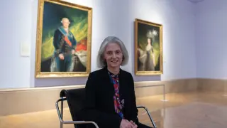 La historiadora del arte Janis Tomlinson, durante una visita que realizó el año pasado a las obras de Goya en el Museo de Zaragoza