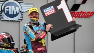 El británico Sam Lowes (Estrella Galicia 0'0 Kalex) consiguió un incuestionable triunfo en el Gran Premio de Teruel de Moto2