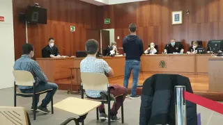 Los tres acusados, durante el juicio celebrado en la Audiencia de Zaragoza.